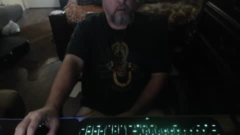 bighugmugg online show from 21, 11, 2025