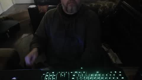 bighugmugg online show from 11, 3, 2026