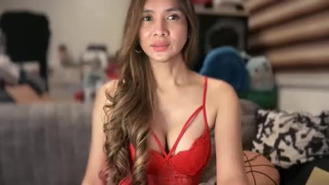Yna     online show from 15, 1, 2025
