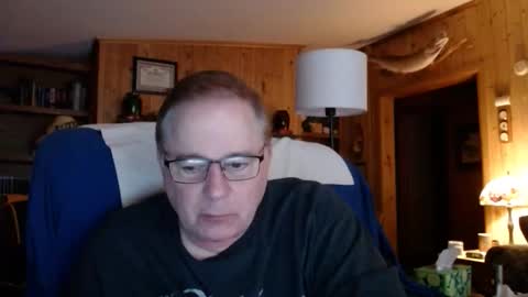 Snapshot of bigthicksatisfying2 chatting on 15, 12, 2025 bigthicksatisfying2 online show from 15, 12, 2025