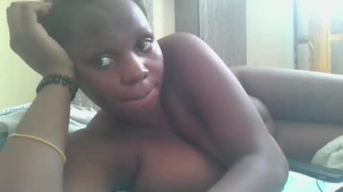 Snapshot of bigtit166077 chatting on 20, 10, 2025 bigtit166077 online show from 20, 10, 2025
