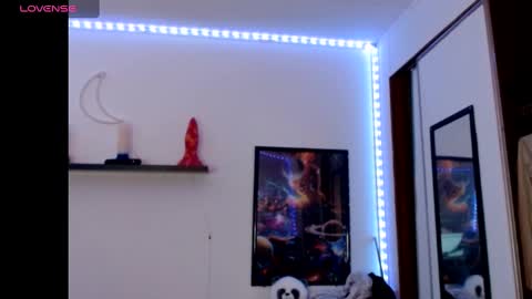 Nichole lights online show from 28, 2, 2025