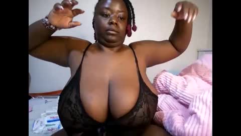 bigtittyslut_ online show from 14, 9, 2025