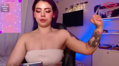 biigbooty_ online show from 13, 1, 2025