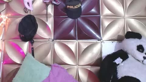 Snapshot of biky_hot chatting on 17, 12, 2025 Biky Hot online show from 17, 12, 2025