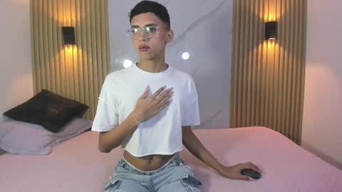 Snapshot of billy_jamees chatting on 20, 11, 2025 Sam online show from 20, 11, 2025