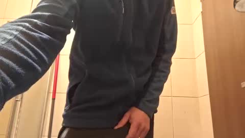 Snapshot of bisexdadd chatting on 5, 12, 2024 bisexdadd online show from 5, 12, 2024