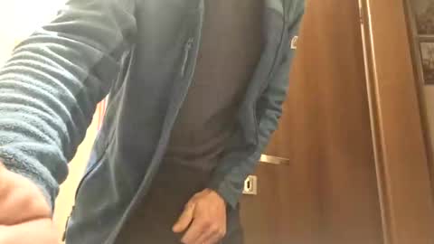 Snapshot of bisexdadd chatting on 7, 12, 2024 bisexdadd online show from 7, 12, 2024