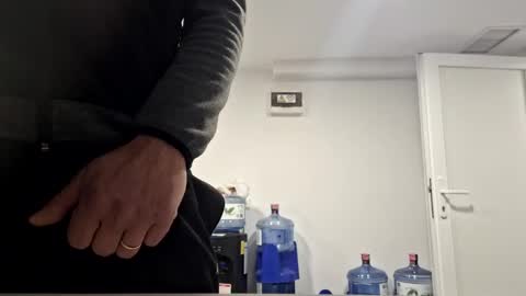 Snapshot of bisexdadd chatting on 24, 12, 2024 bisexdadd online show from 24, 12, 2024