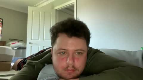 Snapshot of bisexualchubbyboy chatting on 31, 10, 2025 james online show from 31, 10, 2025