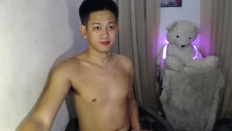 Snapshot of bj_alex31 chatting on 8, 10, 2025 alex online show from 8, 10, 2025