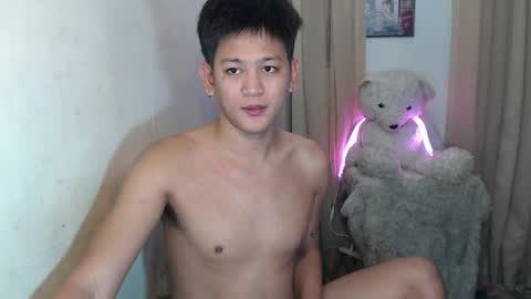 Snapshot of bj_alex31 chatting on 21, 11, 2025 alex online show from 21, 11, 2025