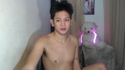 Snapshot of bj_alex31 chatting on 1, 12, 2025 alex online show from 1, 12, 2025