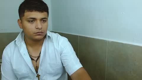 Snapshot of black__and__whiite chatting on 14, 10, 2025 black__and__whiite online show from 14, 10, 2025