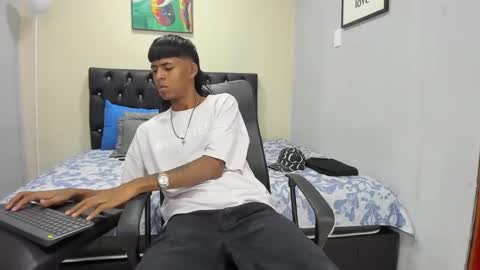 boy online show from 7, 3, 2025