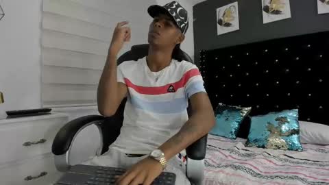 boy online show from 8, 3, 2025