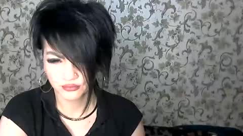 Snapshot of black_hot_01 chatting on 16, 10, 2025 black_hot_01 online show from 16, 10, 2025