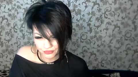 Snapshot of black_hot_01 chatting on 20, 10, 2025 black_hot_01 online show from 20, 10, 2025