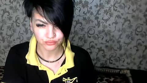 Snapshot of black_hot_01 chatting on 16, 11, 2025 black_hot_01 online show from 16, 11, 2025