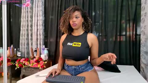 Tifany online show from 13, 2, 2026