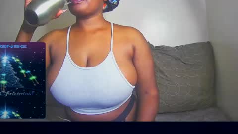 black_sexyfish online show from 5, 1, 2025