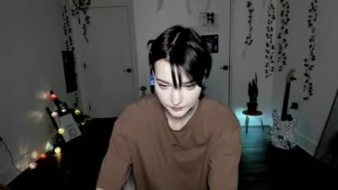 Snapshot of blackberryfizz chatting on 17, 12, 2025 Ella online show from 17, 12, 2025