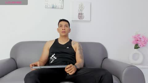 Max online show from 27, 9, 2025