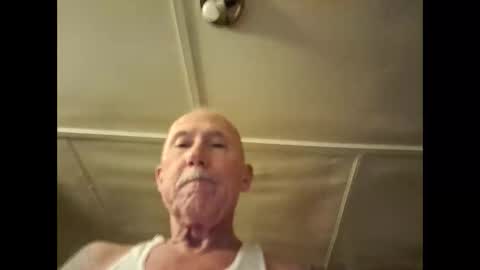 Traums of Angel online show from 3, 2, 2026