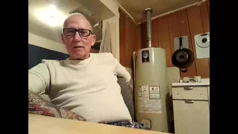 Traums of Angel online show from 3, 2, 2026