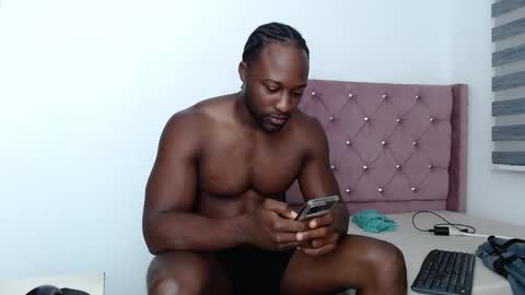 Snapshot of blacknikes chatting on 27, 10, 2025 Twtter 1MikeBeckford Onlyfns beckfordmike online show from 27, 10, 2025