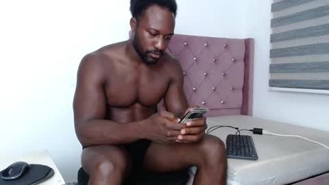 Snapshot of blacknikes chatting on 10, 11, 2025 Twtter 1MikeBeckford Onlyfns beckfordmike online show from 10, 11, 2025