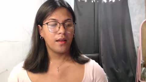 Snapshot of blackpinayts chatting on 13, 10, 2025 Ellez online show from 13, 10, 2025