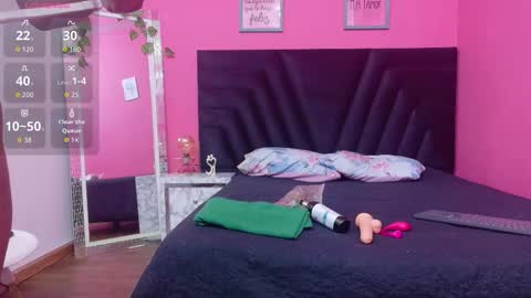 Tifffany bllom online show from 18, 2, 2026