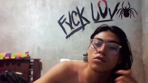 Snapshot of blade_sensual chatting on 25, 11, 2025 blade_sensual online show from 25, 11, 2025