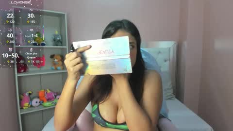 Snapshot of blaiir_moon chatting on 29, 11, 2025 blaiir_moon online show from 29, 11, 2025