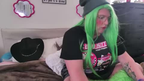 Snapshot of blakelytgirl chatting on 23, 11, 2025 Blakely Morningstar online show from 23, 11, 2025