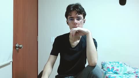 Snapshot of blakeshatter chatting on 9, 1, 2025 blakeshatter online show from 9, 1, 2025