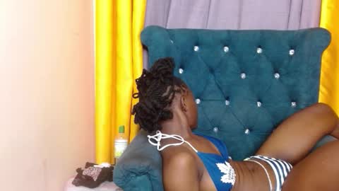 Snapshot of blaq_cherry chatting on 11, 10, 2025 cherry online show from 11, 10, 2025