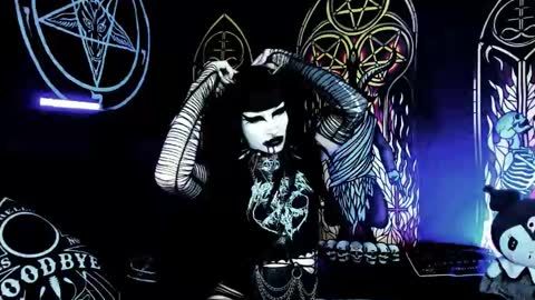 Snapshot of blasphemiangxrl chatting on 23, 10, 2025 online show from 23, 10, 2025