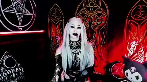 Snapshot of blasphemiangxrl chatting on 28, 11, 2025 online show from 28, 11, 2025