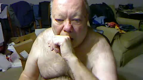 Snapshot of blemon32 chatting on 30, 10, 2025 Bob online show from 30, 10, 2025