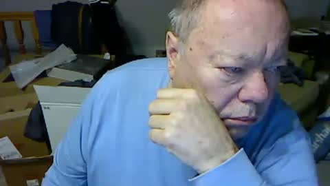 Snapshot of blemon32 chatting on 26, 11, 2025 Bob online show from 26, 11, 2025