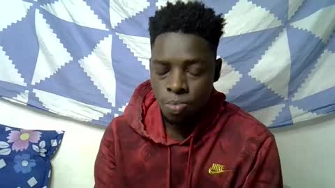 Snapshot of blesse_mixed chatting on 25, 10, 2025 Black brown online show from 25, 10, 2025