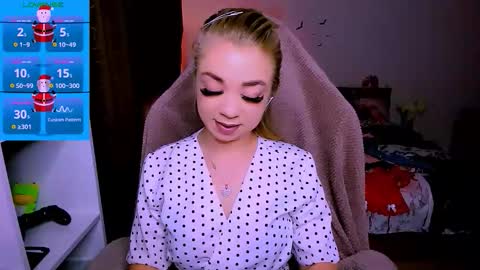 Nicole online show from 15, 12, 2025