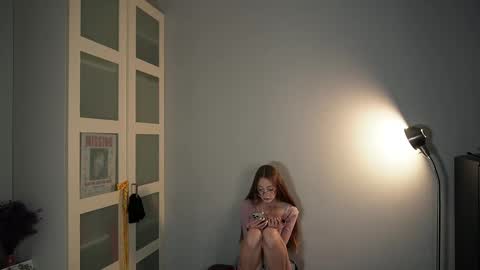  LiLy online show from 17, 9, 2025