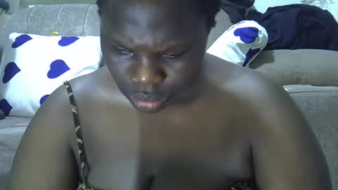 Snapshot of blonde202 chatting on 2, 11, 2025 Abbygael online show from 2, 11, 2025