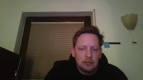 Snapshot of blonde32m chatting on 28, 12, 2024 blonde32m online show from 28, 12, 2024