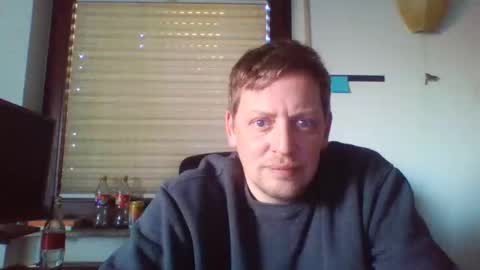 Snapshot of blonde32m chatting on 31, 12, 2024 blonde32m online show from 31, 12, 2024