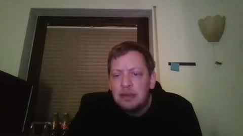 Snapshot of blonde32m chatting on 3, 1, 2025 blonde32m online show from 3, 1, 2025