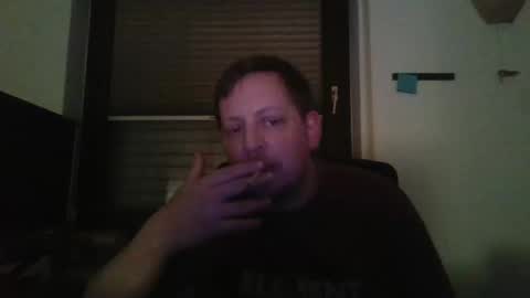 Snapshot of blonde32m chatting on 3, 2, 2025 blonde32m online show from 3, 2, 2025